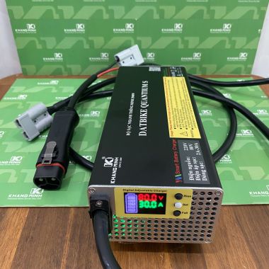 Sạc xe DatBike 2500W 30A chỉnh dòng thông minh