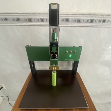 Trụ hàn tự động EZI Servo 56L gầm cao cho pin xe điện 32140