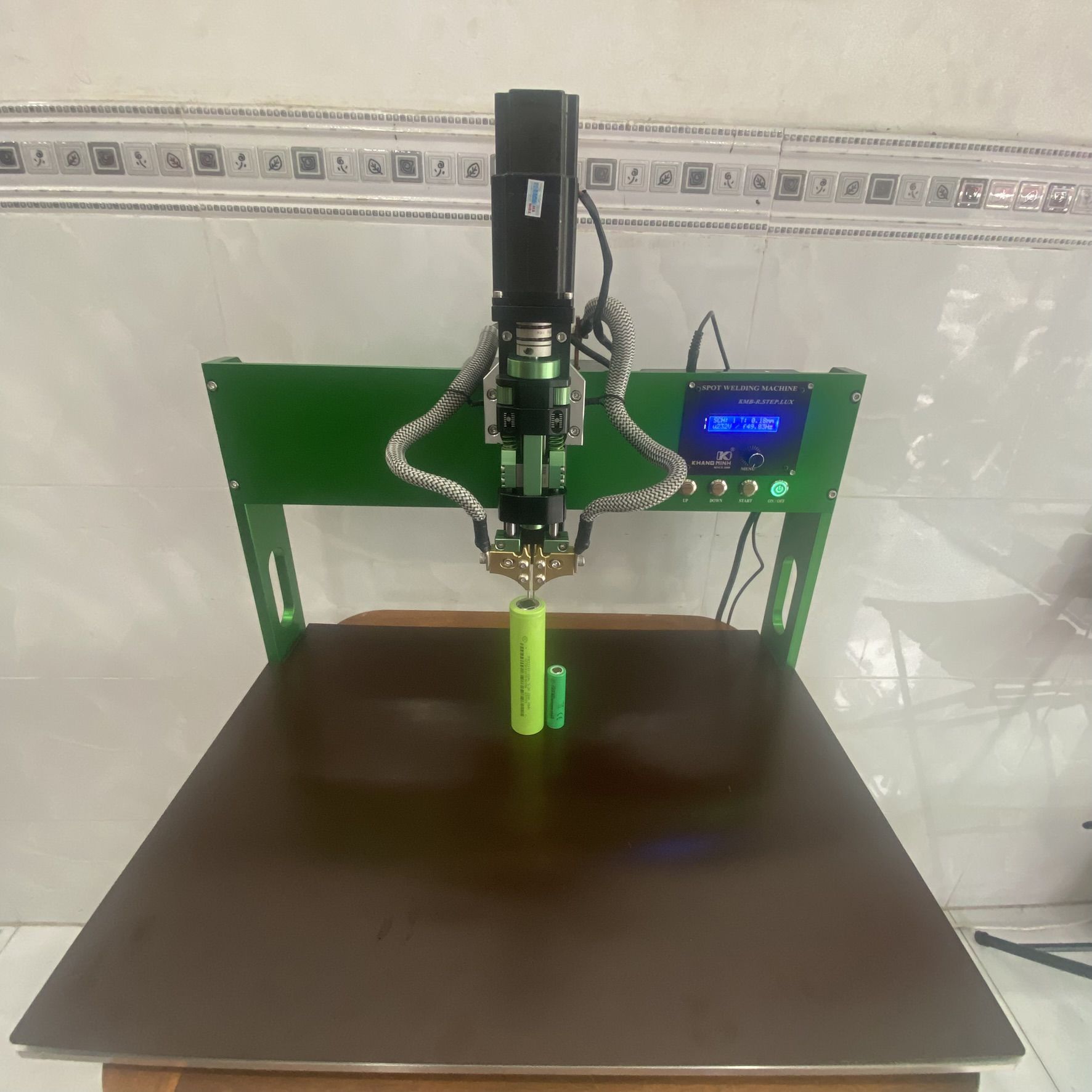 Máy Hàn Cell Tự Động Xoay STEP Lux Chuyên Pin Xe Điện